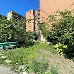 Downtown Oasis-2Br-Spa Bath-Pet Friendly, Free Parking