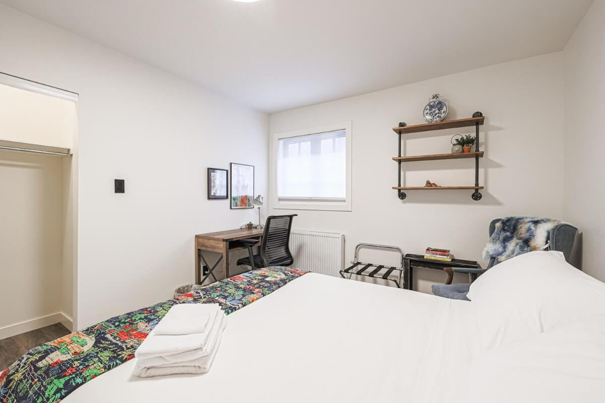 Downtown Oasis-2br-spa Bath-pet Friendly, Free Parking Apartment *