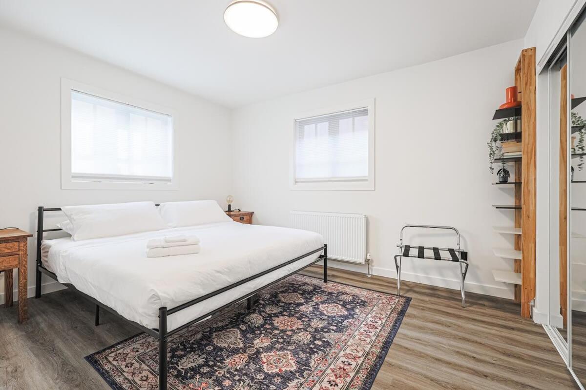 Downtown Oasis-2br-spa Bath-pet Friendly, Free Parking