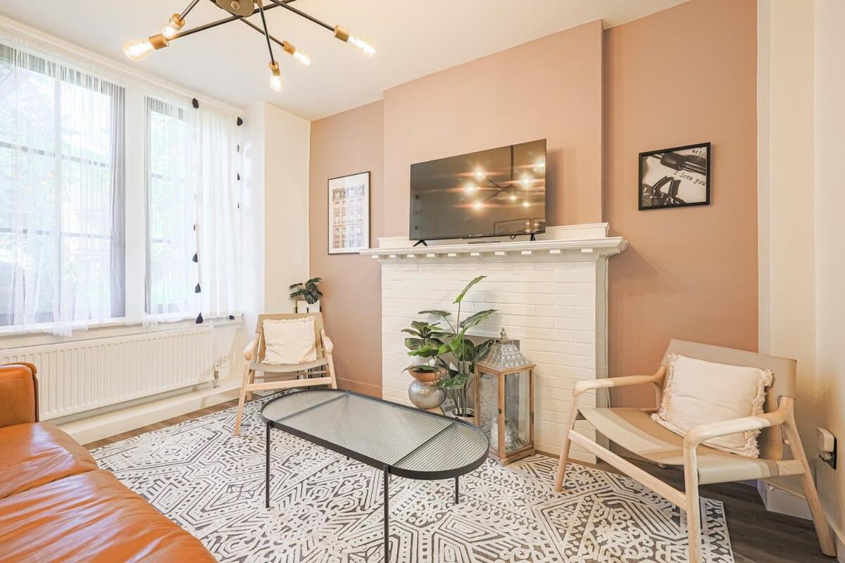Downtown Oasis-2br-spa Bath-pet Friendly, Free Parking