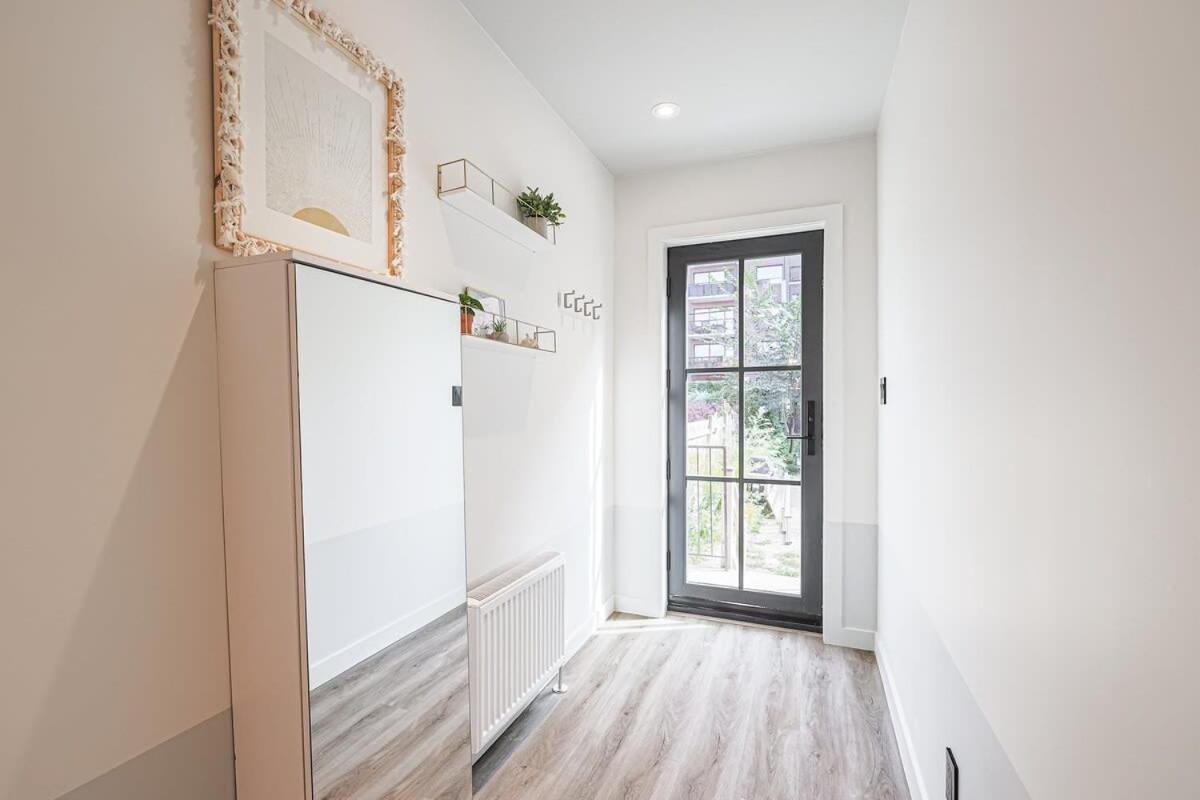Downtown Oasis-2br-spa Bath-pet Friendly, Free Parking Apartment